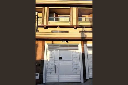Casa à venda com 128m², 2 quartos e 2 vagas