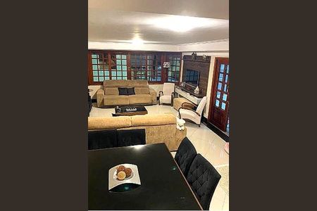 Casa para alugar com 4 quartos, 350m² em Residencial Quatro (Alphaville), Santana de Parnaíba