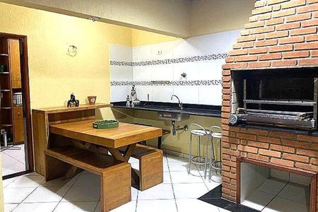 Casa para alugar com 4 quartos, 350m² em Residencial Quatro (Alphaville), Santana de Parnaíba