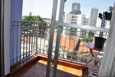 Detalhe - Varanda da Sala e Sala de Jantar de apartamento à venda com 3 quartos, 60m² em Vila Mangalot, São Paulo