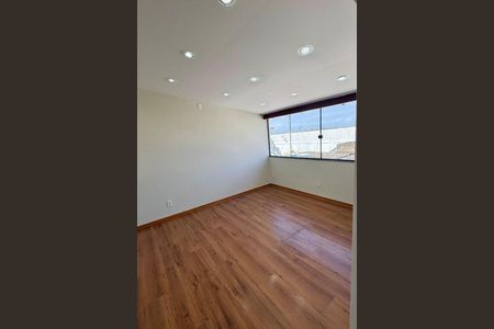 Casa à venda com 3 quartos, 90m² em Vila Valqueire, Rio de Janeiro