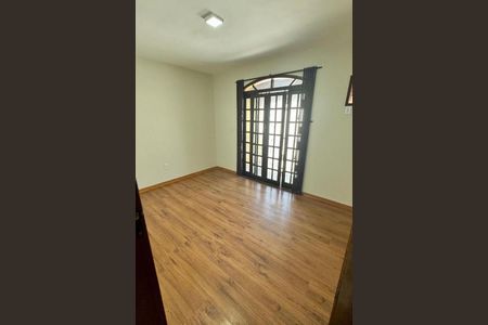 Casa à venda com 3 quartos, 90m² em Vila Valqueire, Rio de Janeiro