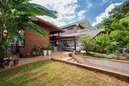 Casa à venda com 300m², 4 quartos e 2 vagasAREA EXTERNA