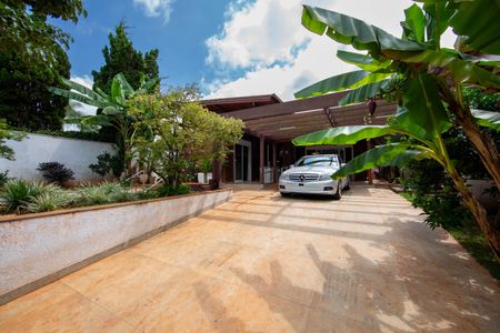 Casa à venda com 300m², 4 quartos e 2 vagasGARAGEM