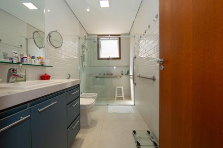 Casa à venda com 300m², 4 quartos e 2 vagasBANHEIRO4