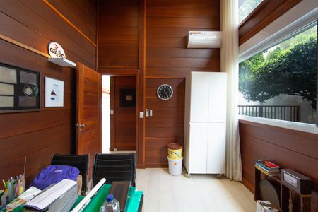 Casa à venda com 300m², 4 quartos e 2 vagasQUARTO5