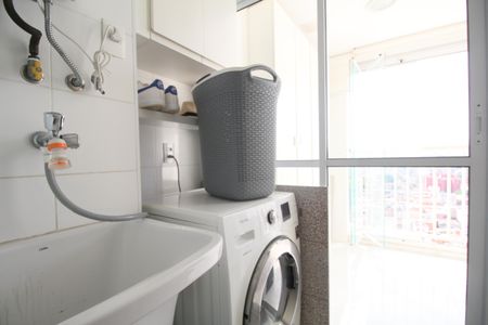 Apartamento à venda com 72m², 1 quarto e 1 vagaÁrea de Serviço