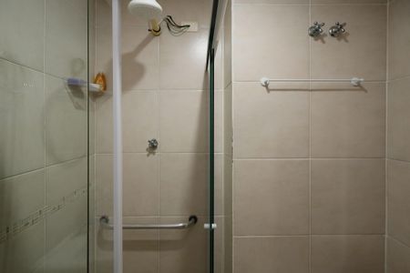 Casa à venda com 281m², 4 quartos e 5 vagasBanheiro 1