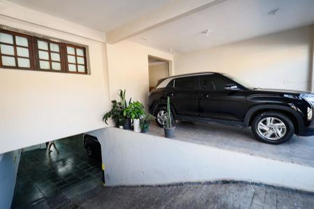 Casa à venda com 281m², 4 quartos e 5 vagasGaragem