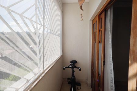 Casa à venda com 281m², 4 quartos e 5 vagasVaranda