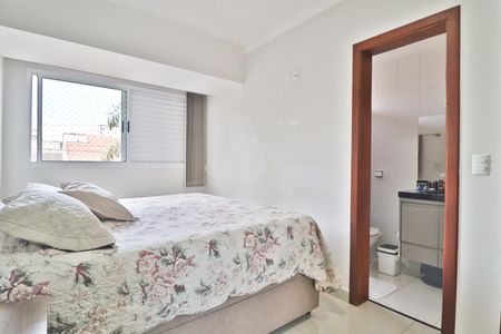 Apartamento para alugar com 65m², 2 quartos e 1 vagaQuarto 2 - Suíte