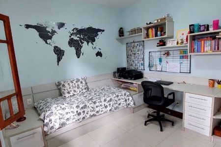 Casa à venda com 3 quartos, 182m² em Itaipu, Niterói