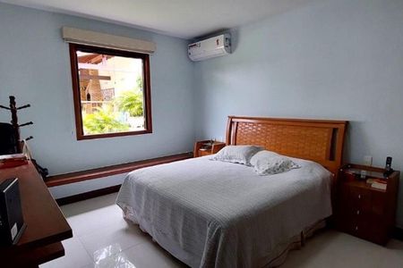 Casa à venda com 3 quartos, 182m² em Itaipu, Niterói