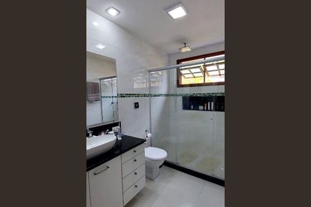 Casa à venda com 3 quartos, 182m² em Itaipu, Niterói