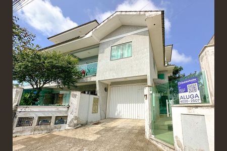 Apartamento para alugar com 140m², 1 quarto e 1 vagaPlaquinha