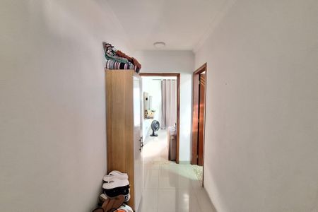 Corredor de casa para alugar com 2 quartos, 170m² em Parque Fluminense, Duque de Caxias