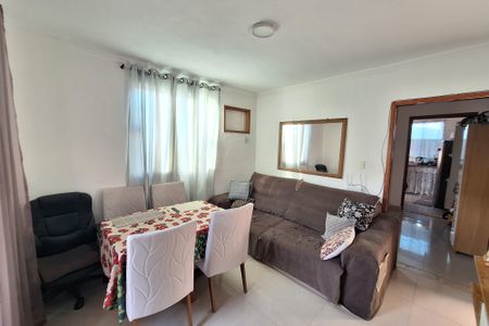 Sala de casa para alugar com 2 quartos, 170m² em Parque Fluminense, Duque de Caxias