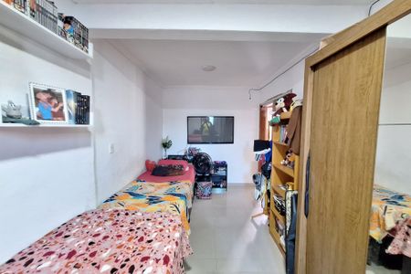 Casa para alugar com 170m², 2 quartos e 2 vagasQuarto