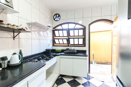 Casa para alugar com 365m², 4 quartos e 2 vagasCozinha