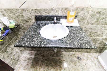 Casa para alugar com 365m², 4 quartos e 2 vagasBanheiro 2