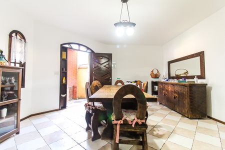 Casa para alugar com 365m², 4 quartos e 2 vagasSala e Sala de Jantar