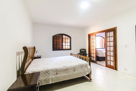 Casa para alugar com 365m², 4 quartos e 2 vagasSuíte