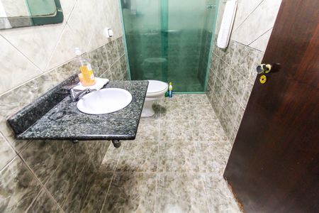 Casa para alugar com 365m², 4 quartos e 2 vagasBanheiro 2