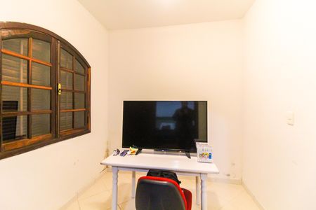 Casa para alugar com 365m², 4 quartos e 2 vagasQuarto 4