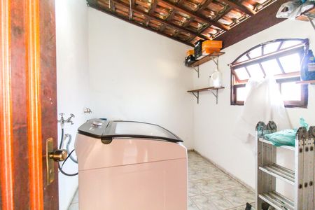 Casa para alugar com 365m², 4 quartos e 2 vagasLavanderia