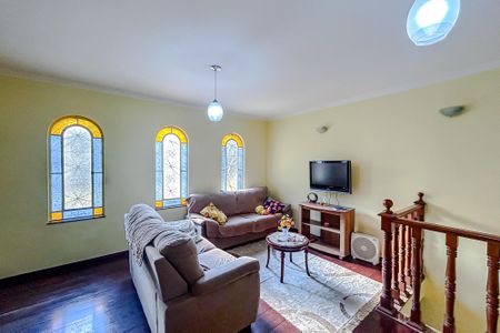 Casa à venda com 248m², 3 quartos e 3 vagasSala