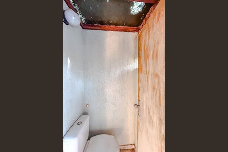 Casa à venda com 248m², 3 quartos e 3 vagasBanheiro 3