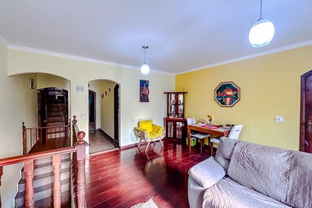 Casa à venda com 248m², 3 quartos e 3 vagasSala