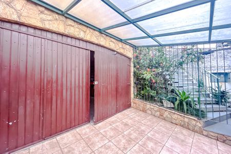 Casa à venda com 248m², 3 quartos e 3 vagasGaragem