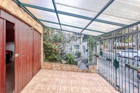 Casa à venda com 248m², 3 quartos e 3 vagasGaragem