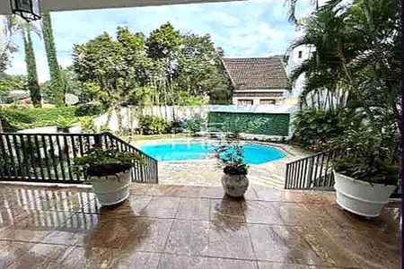 Casa à venda com 940m², 9 quartos e 10 vagas
