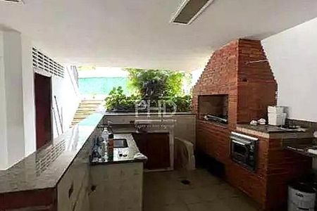 Casa à venda com 940m², 9 quartos e 10 vagas