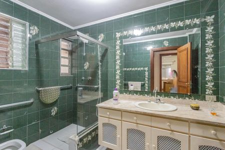 Banheiro Social de apartamento à venda com 3 quartos, 134m² em Aclimação, São Paulo