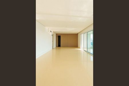 Apartamento à venda com 4 quartos, 241m² em Água Branca, São Paulo