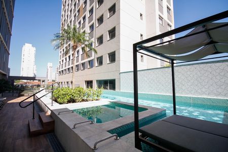 Studio para alugar com 26m², 1 quarto e sem vaga Studio para alugar com 26m², 1 quarto e sem vagaÁrea Comum - Piscina