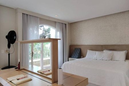 Casa à venda com 5 quartos, 1300m² em Super Quadra Morumbi, São Paulo