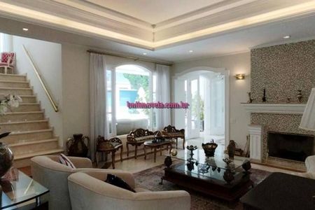 Casa à venda com 5 quartos, 1300m² em Super Quadra Morumbi, São Paulo