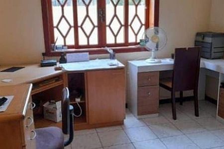 Casa para alugar com 480m², 5 quartos e 8 vagas