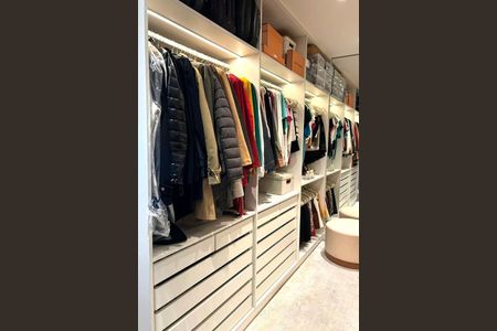 Apartamento à venda com 202m², 3 quartos e 3 vagas