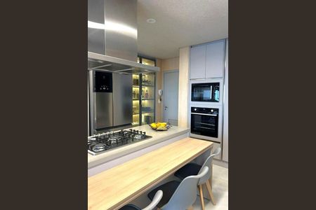 Apartamento à venda com 202m², 3 quartos e 3 vagas