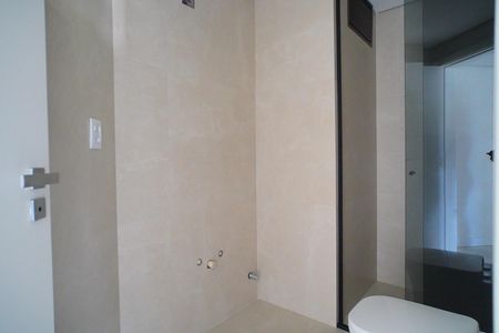Apartamento para alugar com 123m², 3 quartos e 2 vagasBanheiro 