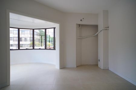 Apartamento para alugar com 123m², 3 quartos e 2 vagasQuarto suíte 