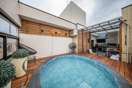Apartamento à venda com 216m², 4 quartos e 4 vagas