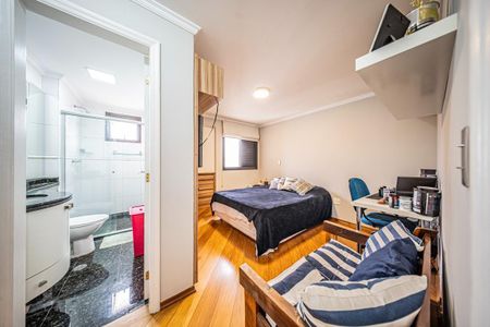 Apartamento à venda com 216m², 4 quartos e 4 vagas