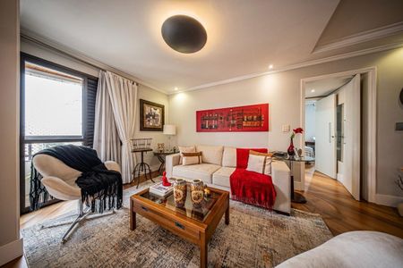 Apartamento à venda com 216m², 4 quartos e 4 vagas