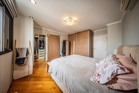 Apartamento à venda com 216m², 4 quartos e 4 vagas